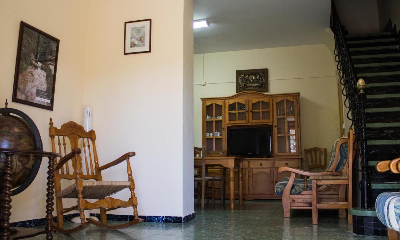 Pension Mariola Agres Экстерьер фото